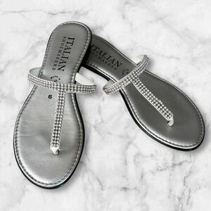 Italian Shoemakers Silver Rhinestone T Strap Sandals Thongs Flip Flops Size 6